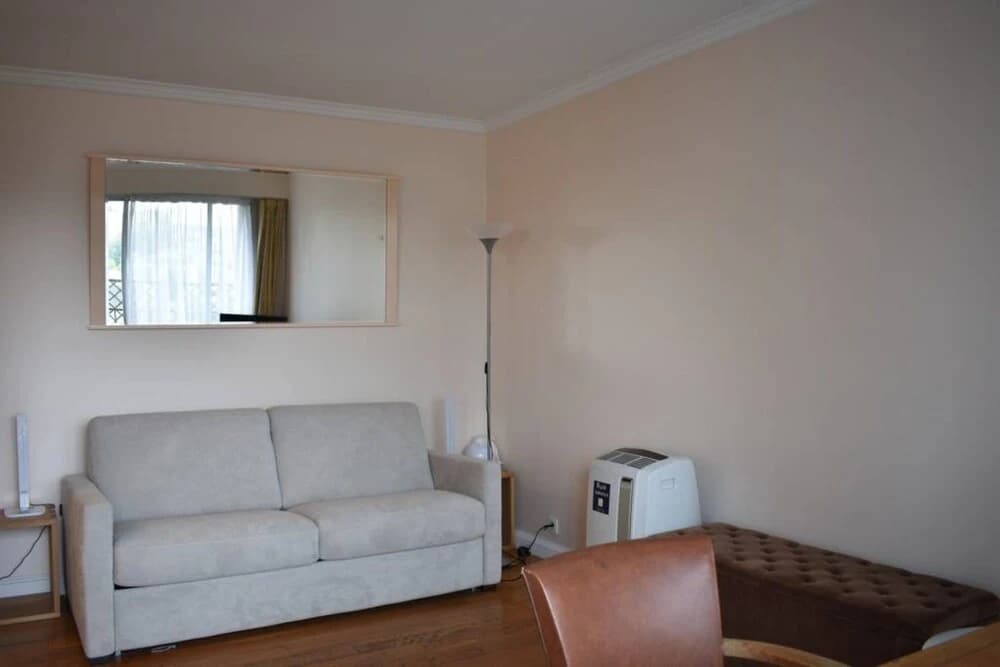 Studio In Paris 16th With Balcony - photo 5