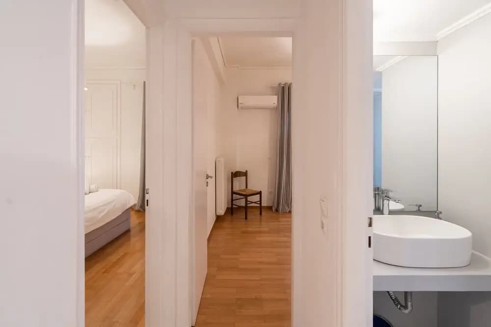 Zan Moreas Beautiful Apt in Koukaki - photo 21