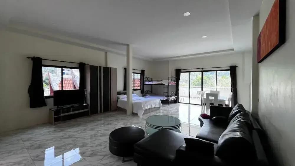 M&N Guesthouse Kata - photo 11