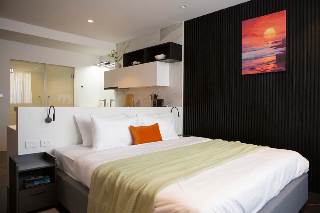 Sunset Noir Studio at Nai Harn Beach Flat - photo 45
