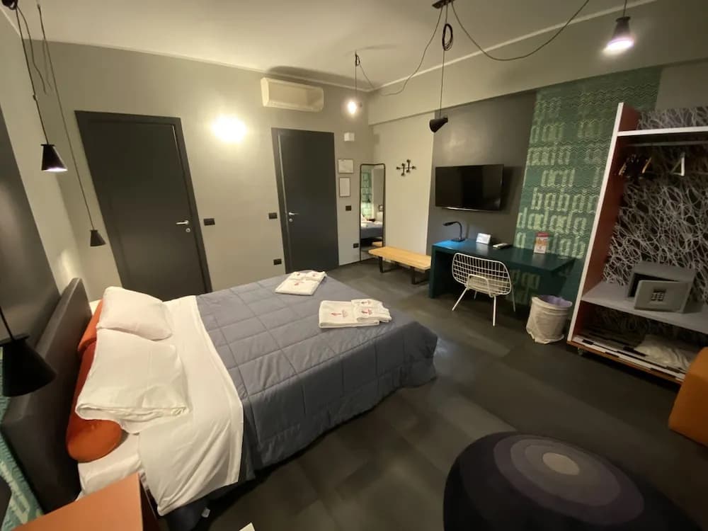 Tiburtina Suites - photo 2