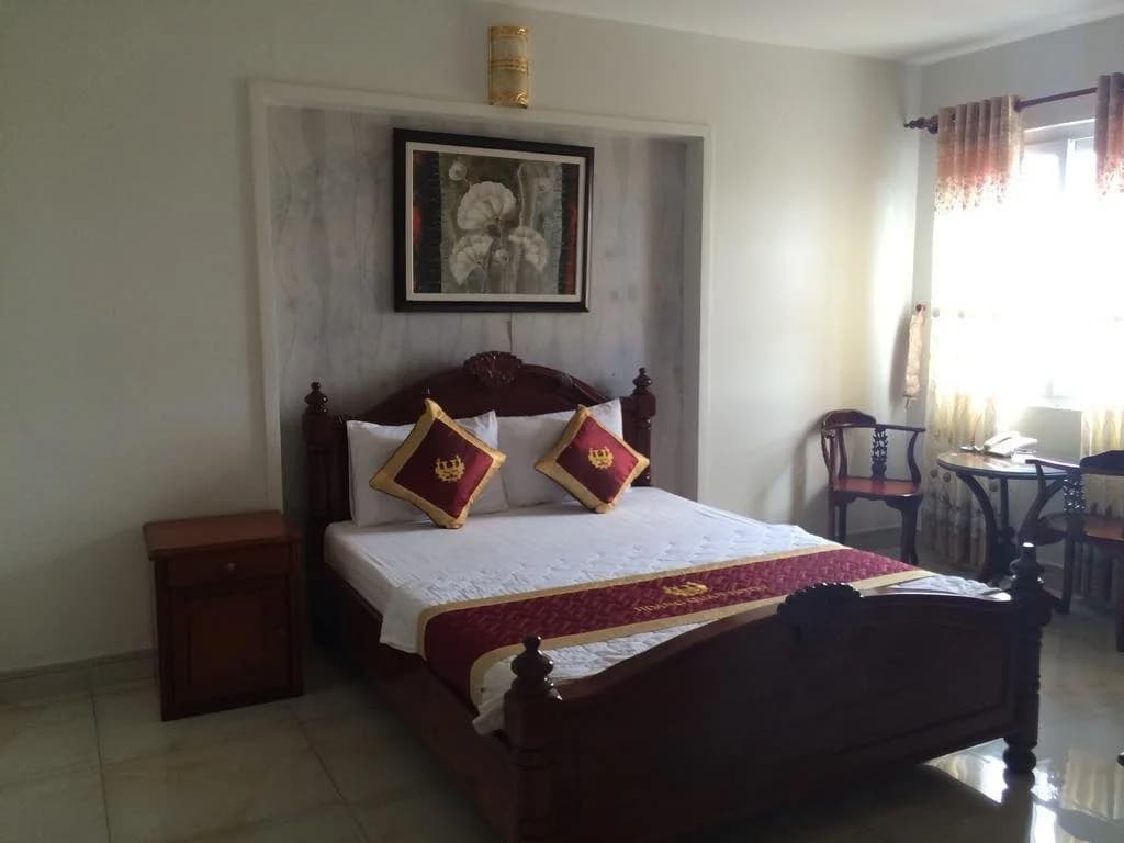 Hoang Quan Hotel - photo 11