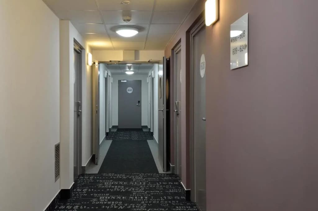 B & B Hotel Prague City - photo 32