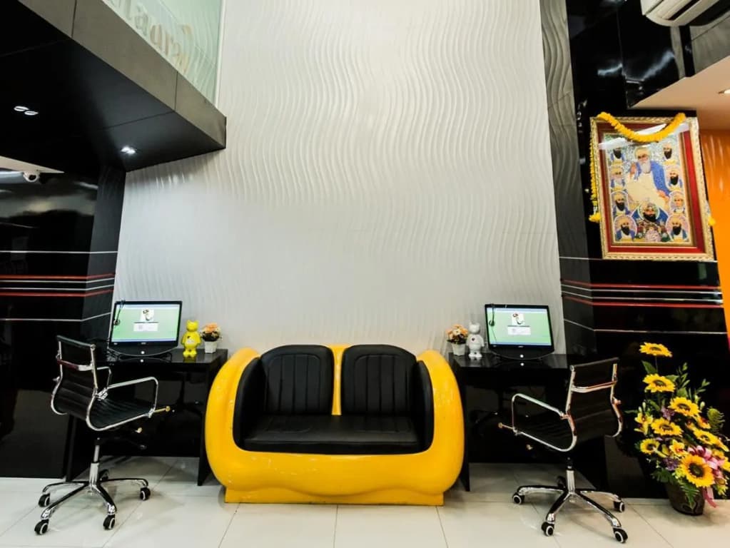 Le Touché Hotel Pratunam - photo 14