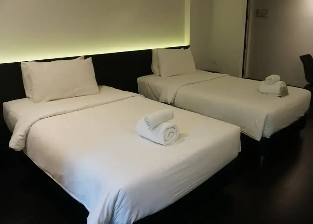 iThaphae Hotel - photo 11