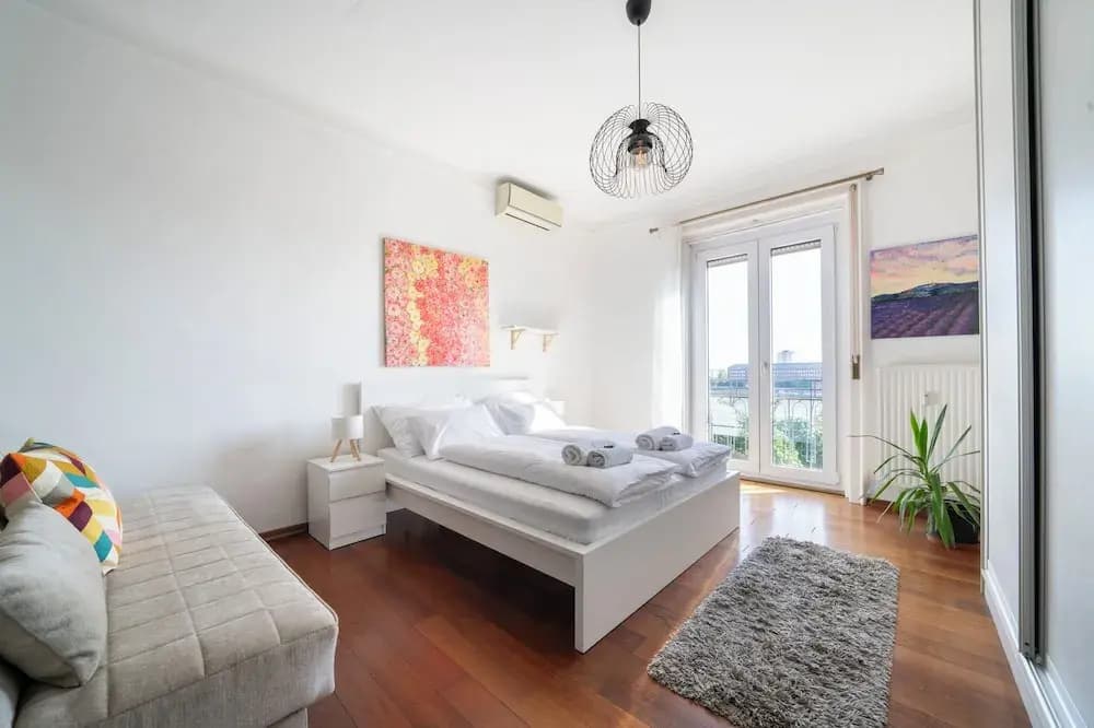 Aurelia Suite – Spacious W/ Ac & Danube View - photo 3