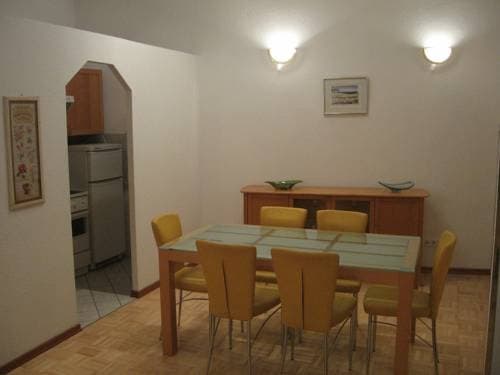 Carlton Suites - photo 16