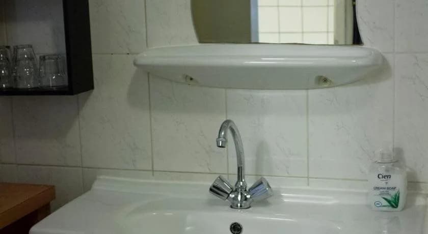 The Veteran Hostel - photo 8