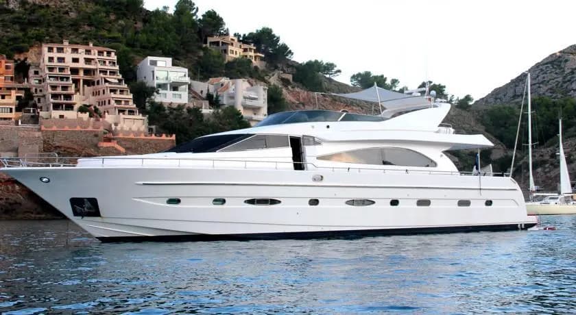 Luxury Yacht - photo 6