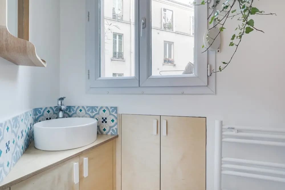 Sumptuous Apartment for 2 - Canal Saint-martin - photo 7