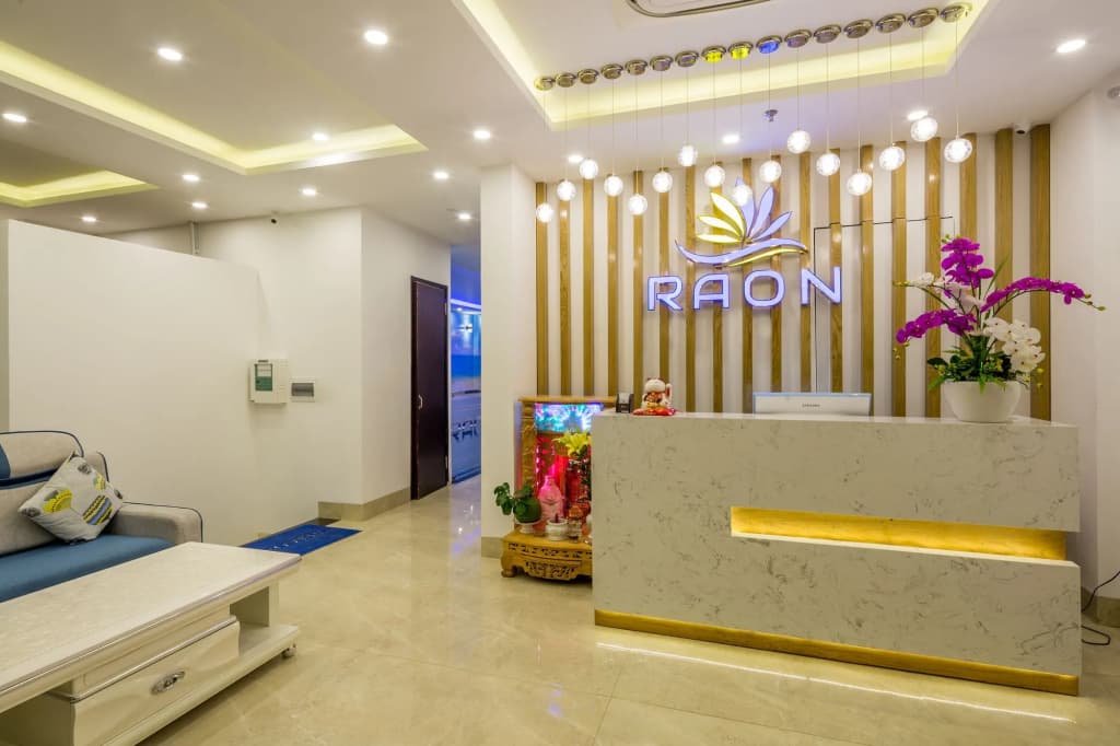 A Danang Beach Hotel - photo 2
