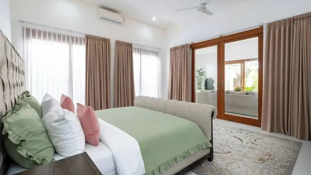 Luxurious Family 6 Br Villa in Seminyak Breakfast Include - photo 4