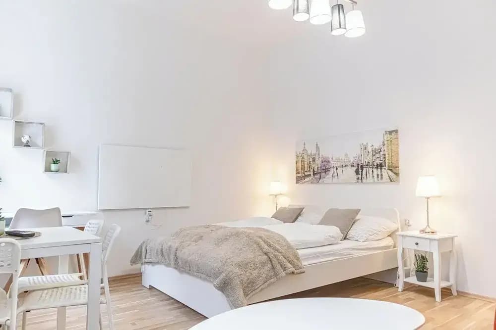 1BR Apt Near Westbahnhof Station - photo 2