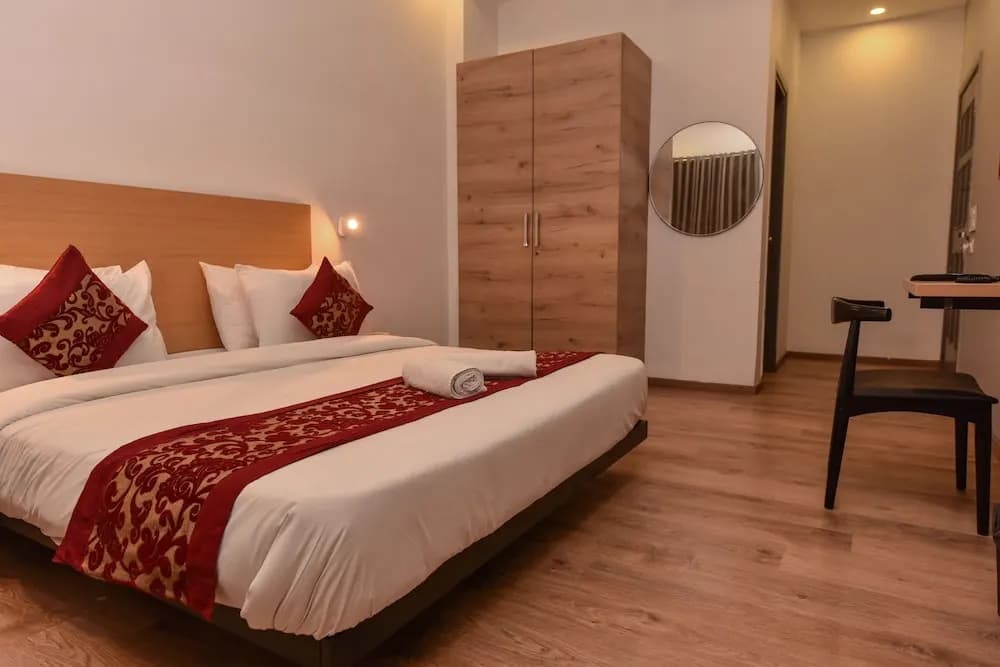 Hotel Red Saffron - photo 5