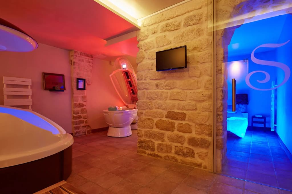 Hotel De Sevres - photo 9
