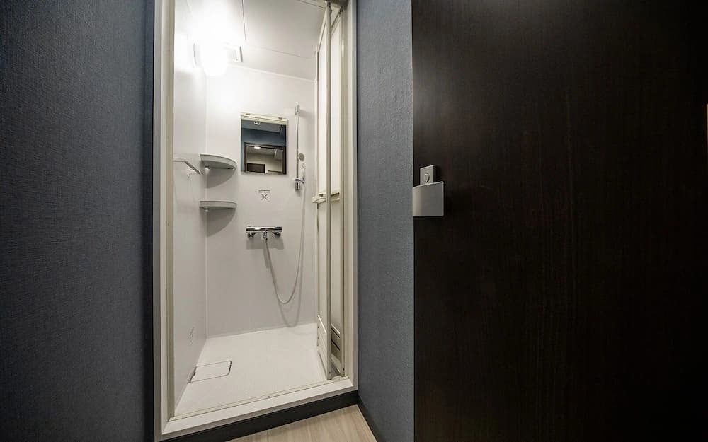 The Terrace Hostel Shinbashi - photo 9