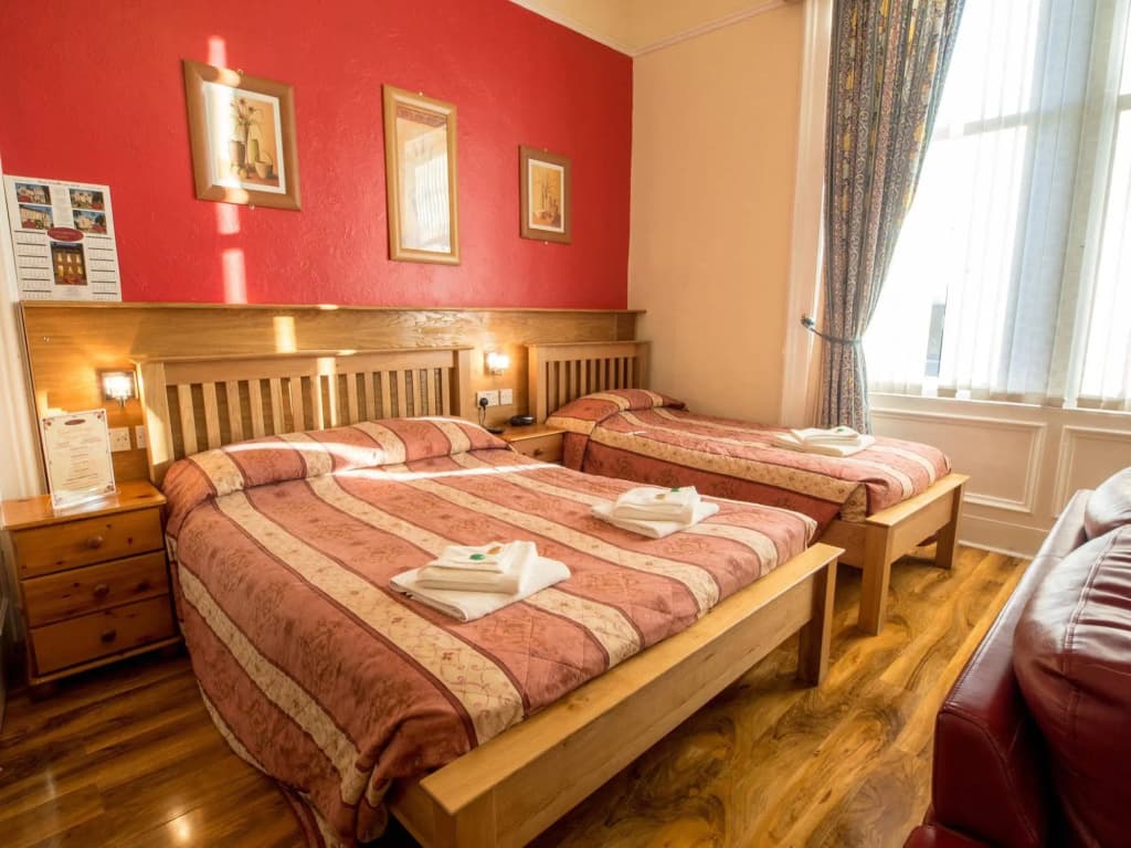 Corstorphine Lodge - photo 4