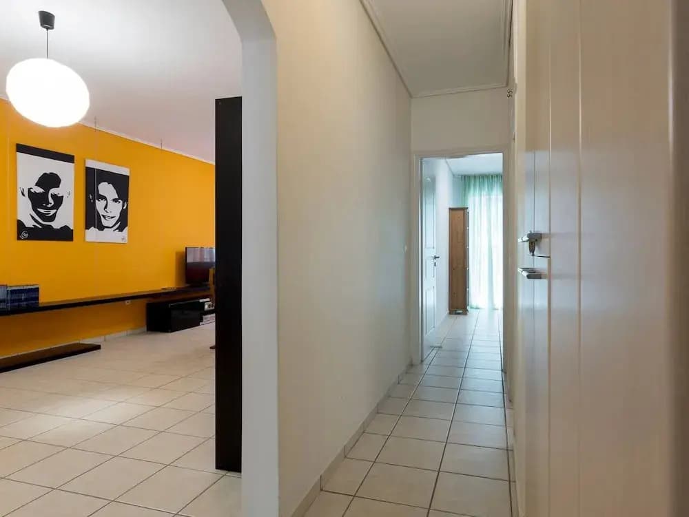 Spacious 2 Bedroom Apartment In Thessio - photo 10