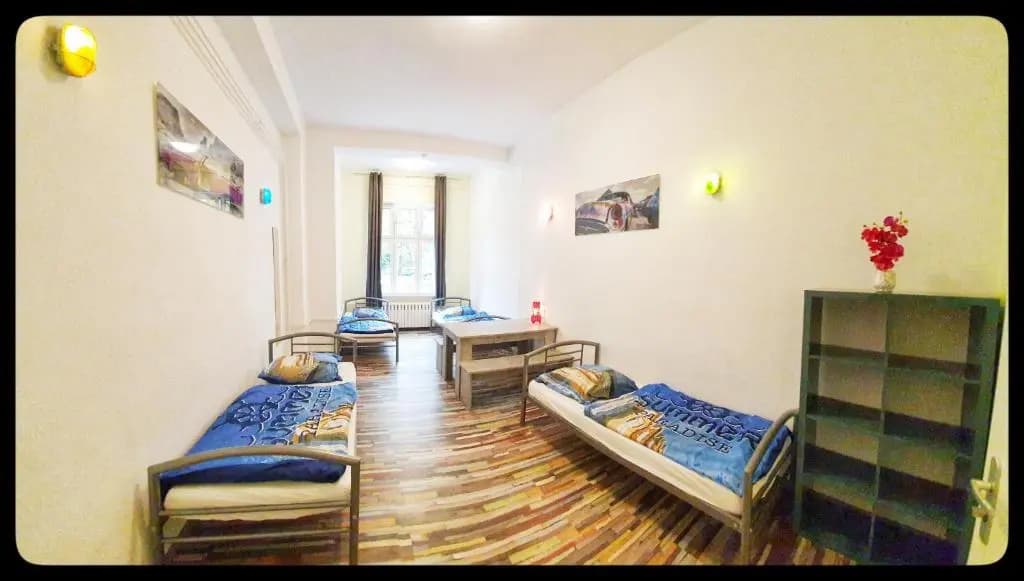 Hostel 199 - photo 2