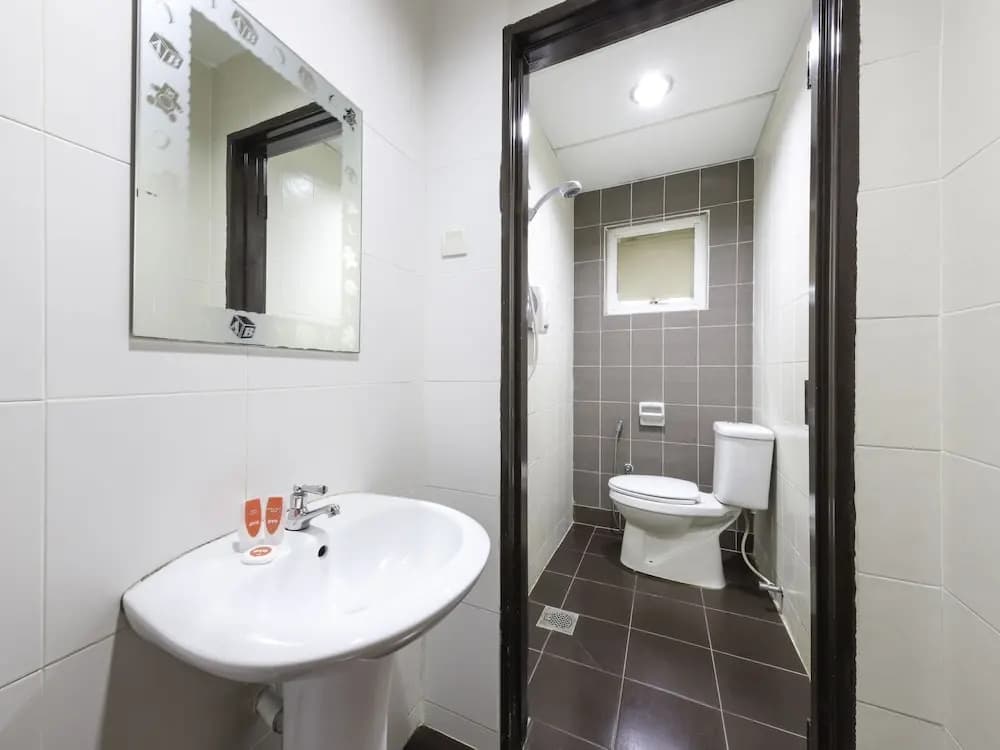 Super OYO Capital O 812 Hotel SMC Seksyen 13 - photo 9