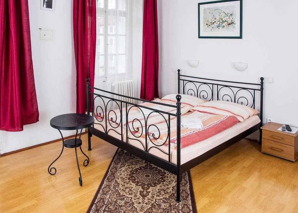 Charles Bridge Bed And Breakfast - photo 10