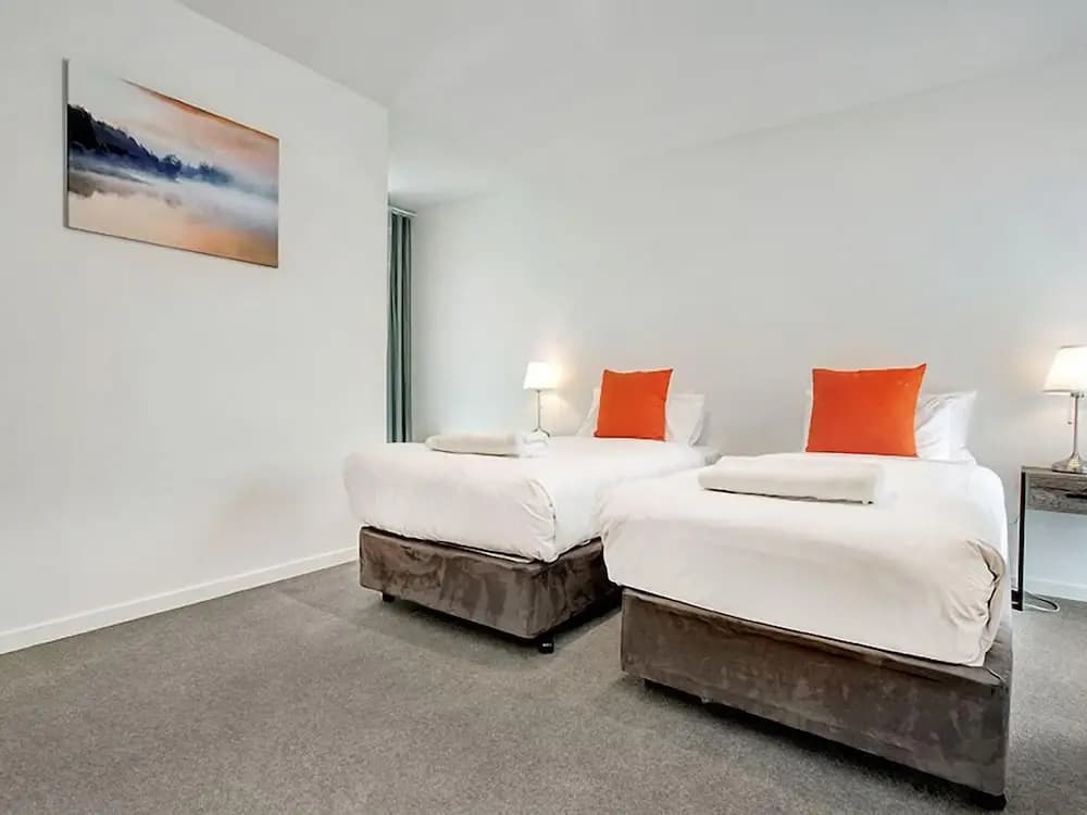 Roden Residences - photo 3