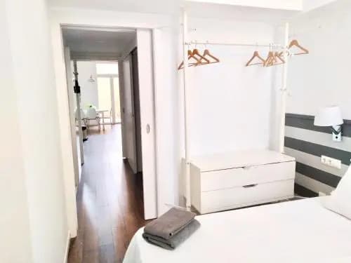 Stylish Modern Gracia Apartment 2A - photo 3