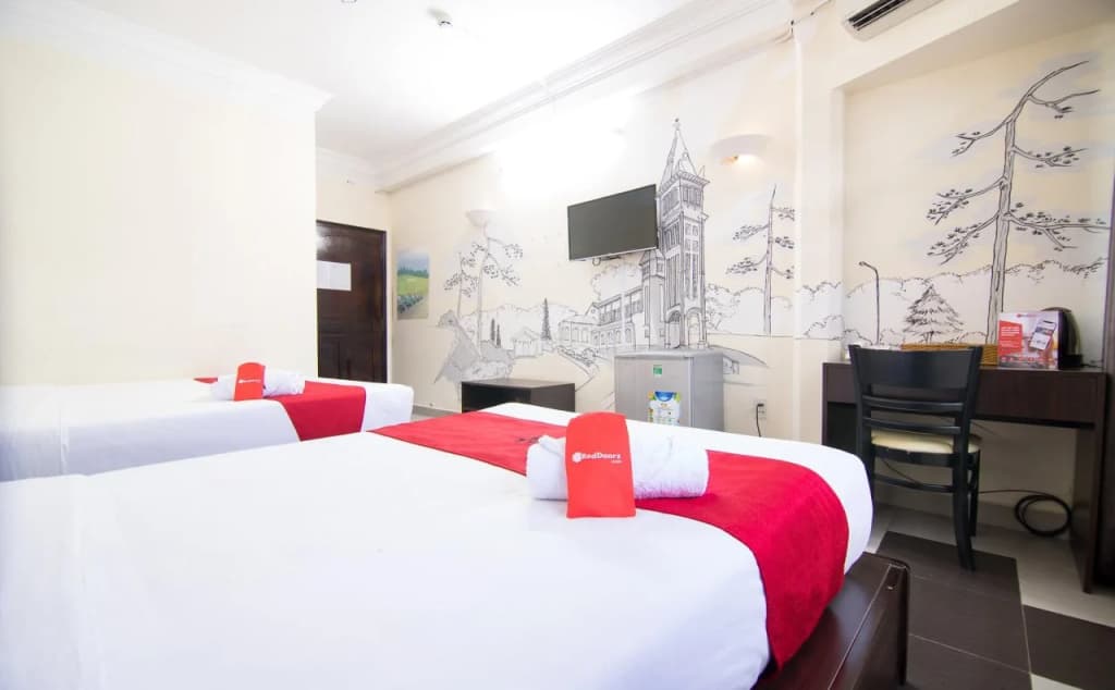 Honey House Hotel - photo 4