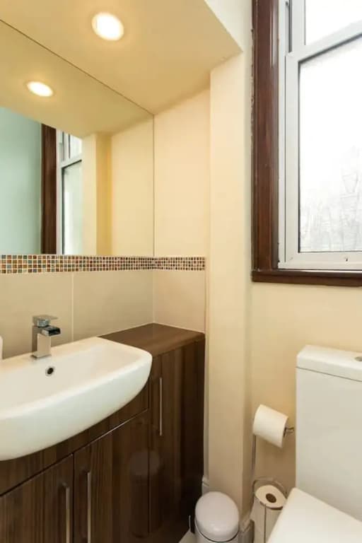 Modern Trinity Apartment In Good Location - photo 8