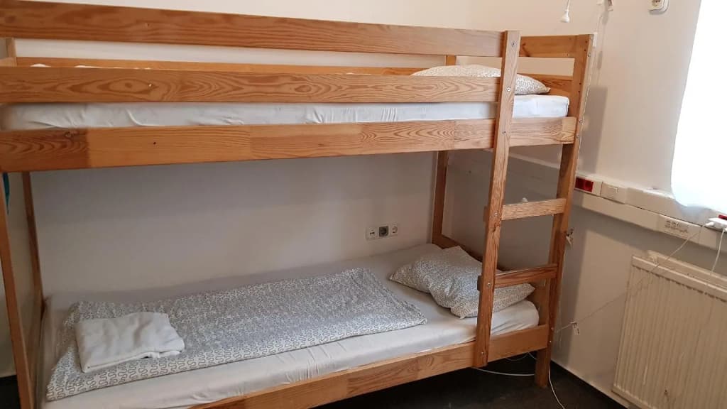 East Side Hostel - photo 3
