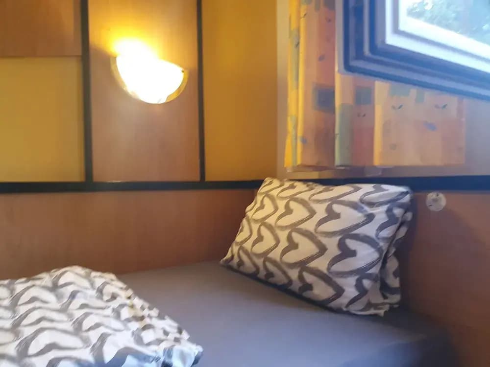 Affordable Central Rooms Near U3 - photo 4