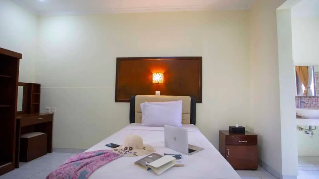 OYO 3910 Teges Inn - photo 36