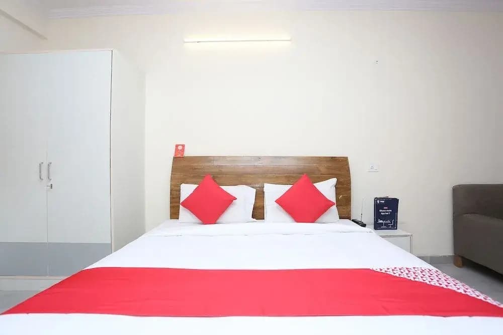 Hotel Dev Palace by OYO Rooms - photo 5
