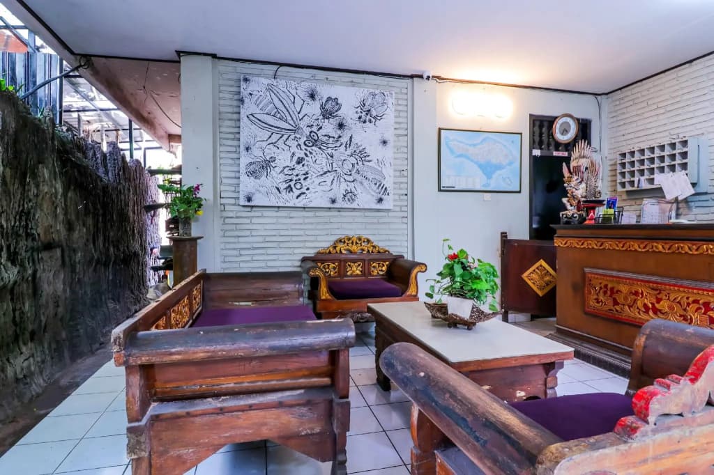 OYO 1930 Ananda Beach Hotel - photo 2