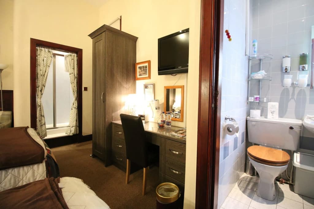 Bonnie's Guest House - photo 9