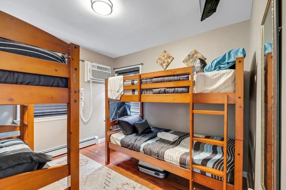 Modern Cozy 3br Home Just 10 Mins From Jfk! 3 Bedroom Residence by RedAwning - main photo
