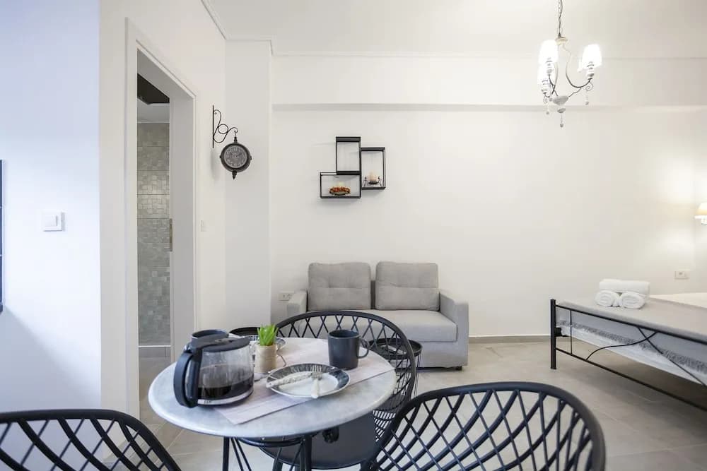 Hephaestus luxury flat Psyrri square - photo 9