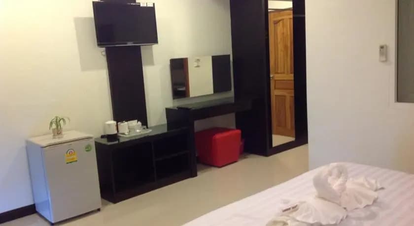 S.House - photo 6