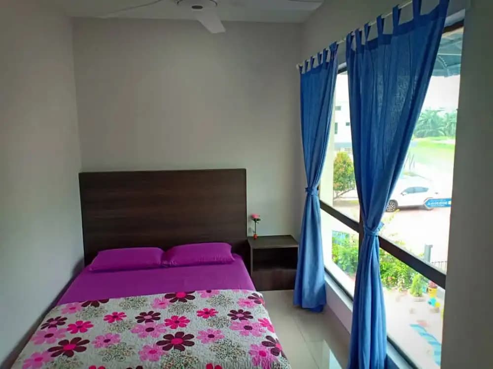 KS Botanic Homestay - photo 2