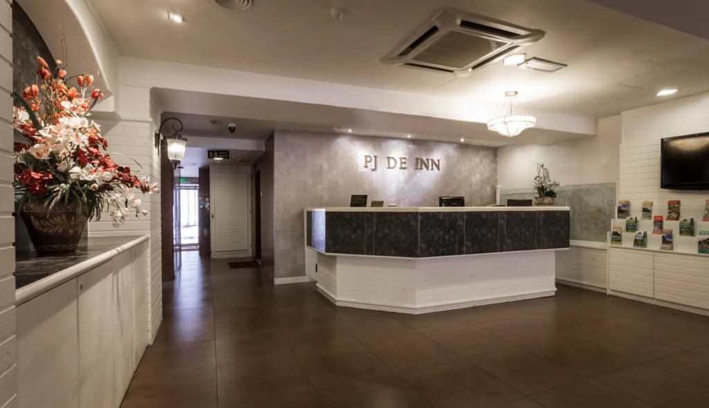 PJ De Inn - photo 2