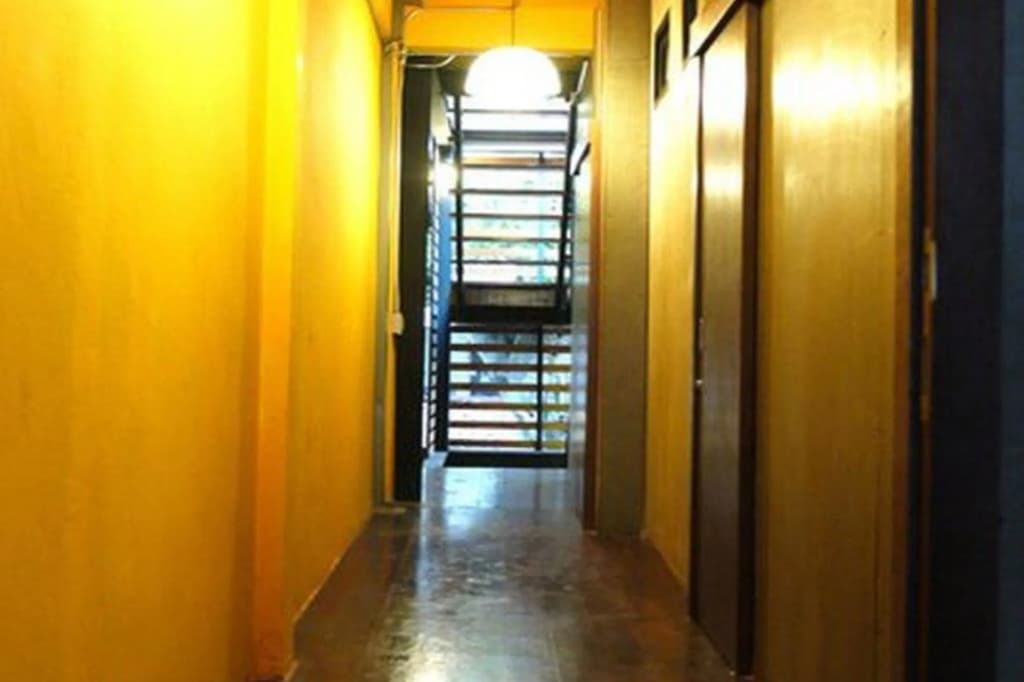 Bed Bangkok Hostel - photo 12