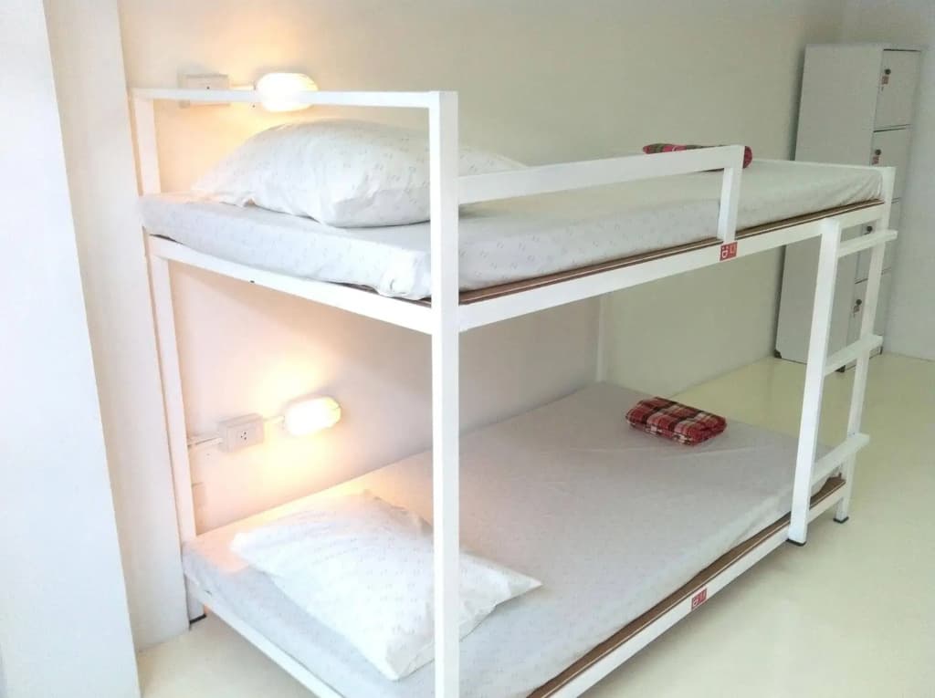 Dee Marc Hostel - photo 3