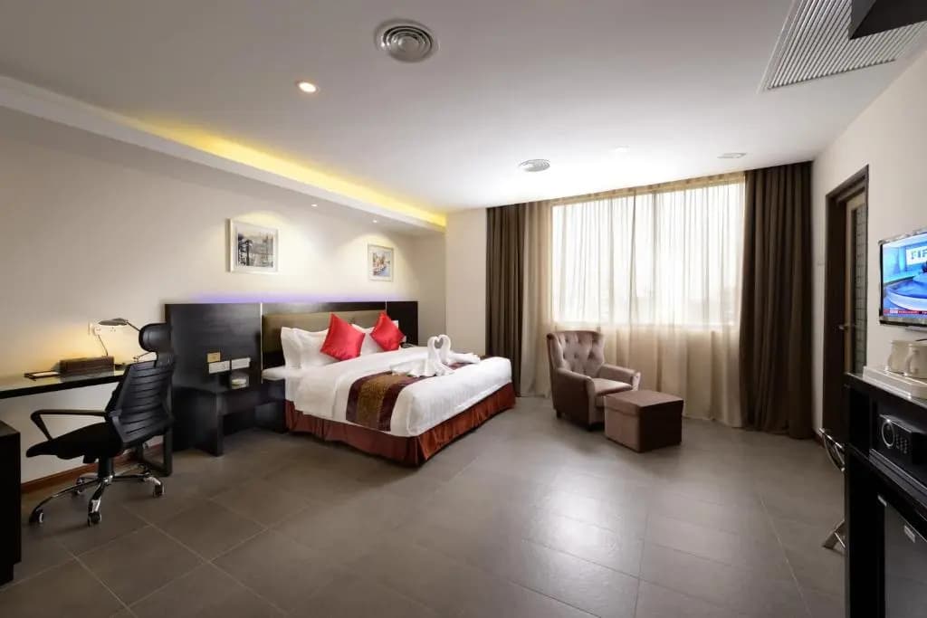 E-Red Hotel Kuantan - photo 3