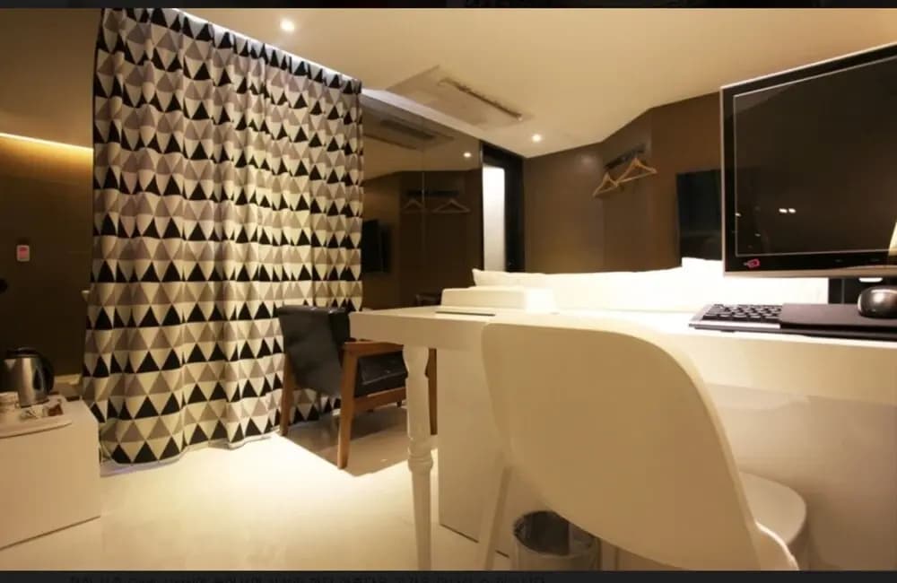 Hotel Cindy - photo 8