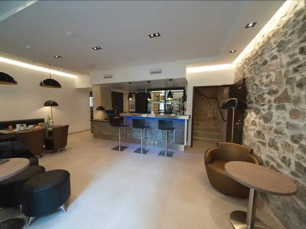 Central - photo 2