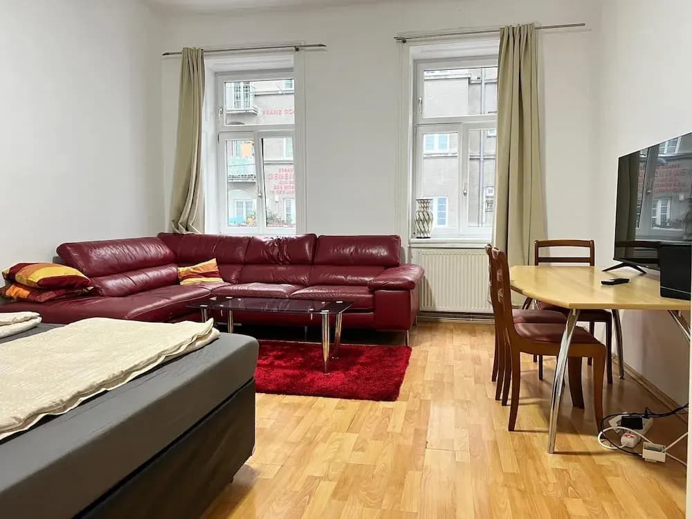Cozy 2BR Apartment Near Danube River - photo 3