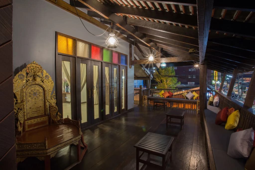 NightBazaar Inn Hotel - photo 19