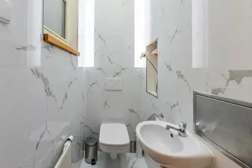 Colorful Wenceslas Square Apartment - photo 8