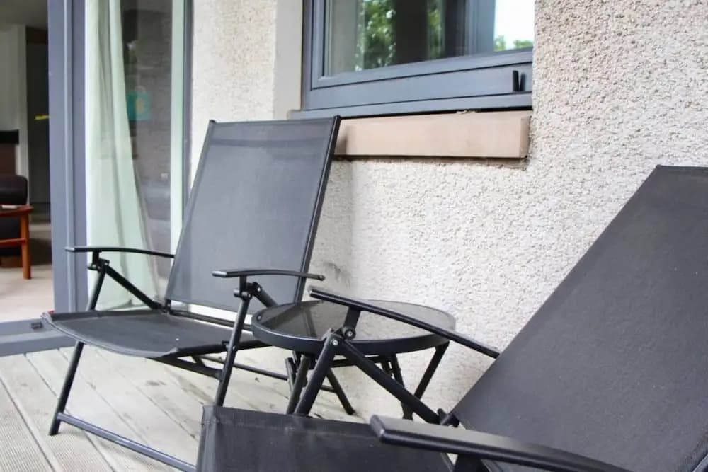 Spacious 2 Bedrooms Apartment in Strada Complex - photo 12