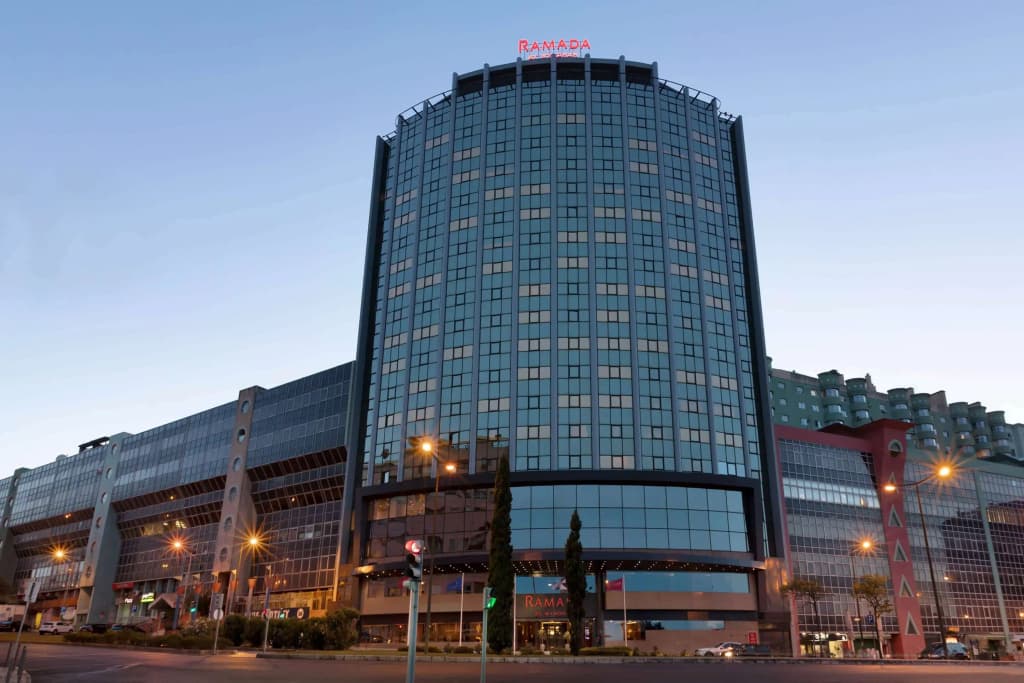 Ramada by Wyndham Lisbon - photo 1